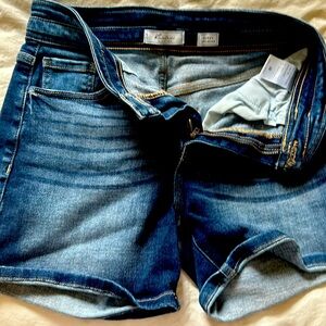 Kancan Jean shorts- Kurvy Ultra High Rise size 28.